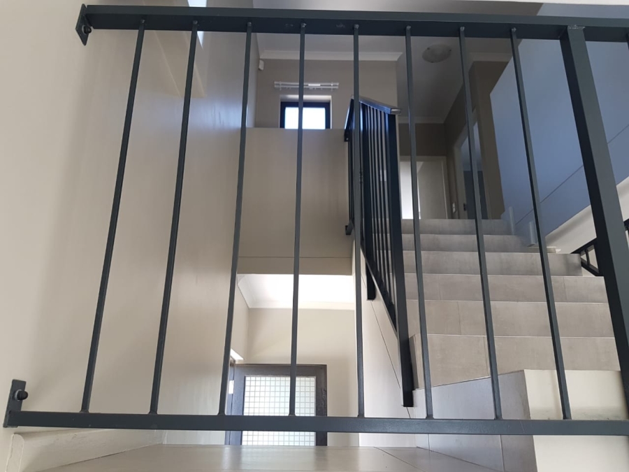 To Let 3 Bedroom Property for Rent in Parklands North Western Cape